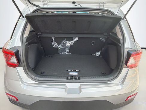 New 2026 Hyundai Venue SEL FWD image 12