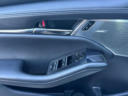 Used 2021 MAZDA MAZDA3 s image 11