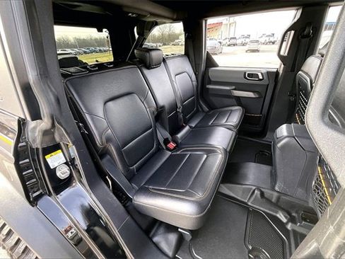 Used 2023 Ford Bronco Badlands image 25