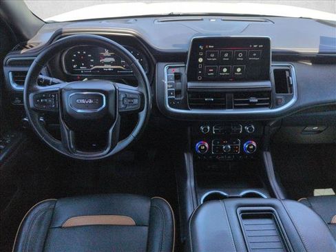 Used 2022 GMC Yukon XL AT4 AWD/4WD image 24