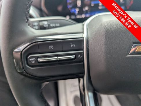 Used 2024 Chevrolet Colorado LT w/ LT Convenience Package AWD/4WD image 18
