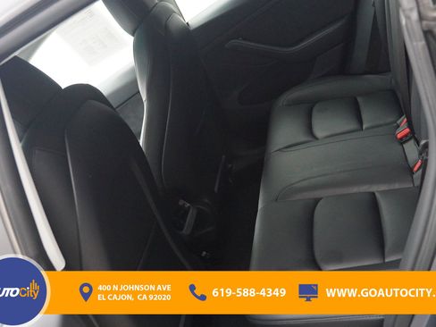 Used 2022 Tesla Model 3 image 12