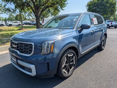 Used 2023 Kia Telluride S w/ S Sunroof Package