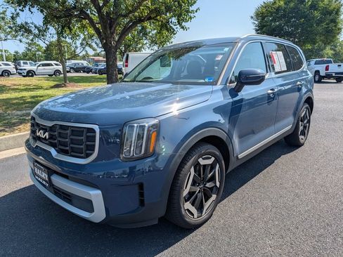 Used 2023 Kia Telluride S w/ S Sunroof Package AWD/4WD image 1