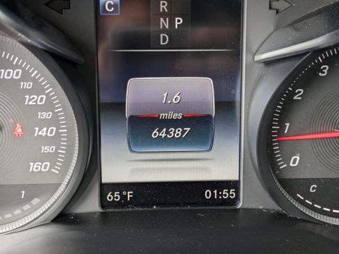 Used 2019 Mercedes-Benz GLC 300 image 29