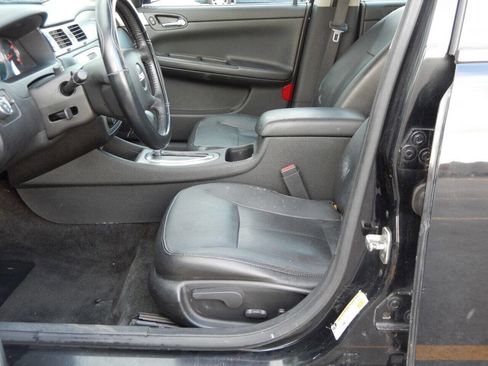 Used 2008 Chevrolet Impala SS image 26