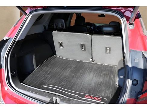 Used 2019 GMC Terrain SLT w/ Preferred Package image 16