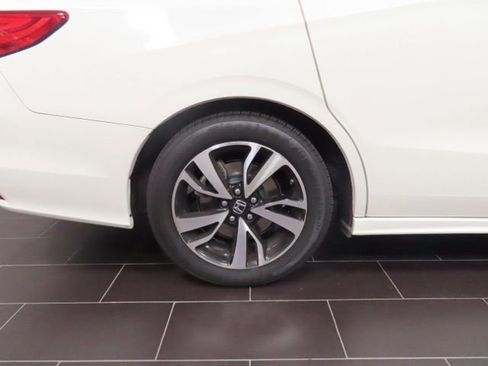 Used 2019 Honda Odyssey Elite image 12