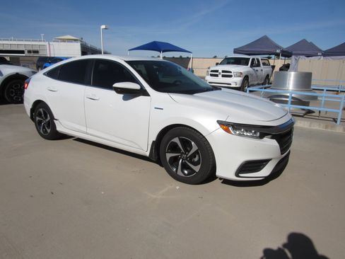 Used 2021 Honda Insight EX image 2