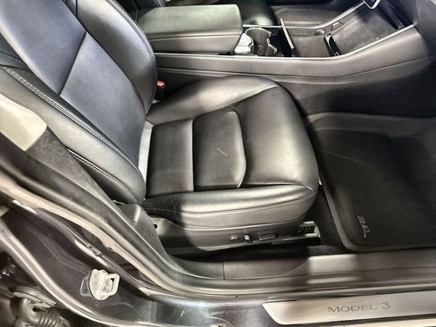 Used 2018 Tesla Model 3 Long Range image 32