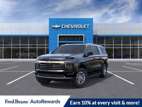 New 2025 Chevrolet Suburban LT w/ Comfort Package image 8