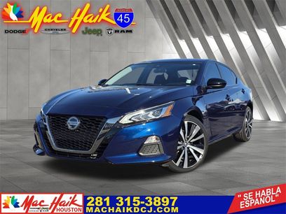 Used 2022 Nissan Altima 2.5 SR