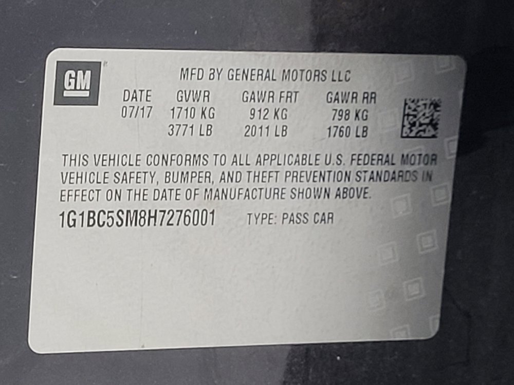 Used 2017 Chevrolet Cruze LS FWD image 33