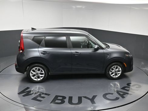 Used 2022 Kia Soul LX w/ Technology Package FWD image 33