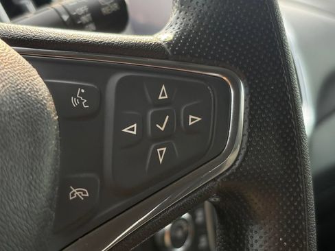 Used 2020 Chevrolet Equinox LT FWD image 24