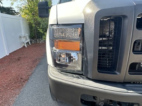 Used 2009 Ford F250 XL AWD/4WD image 13