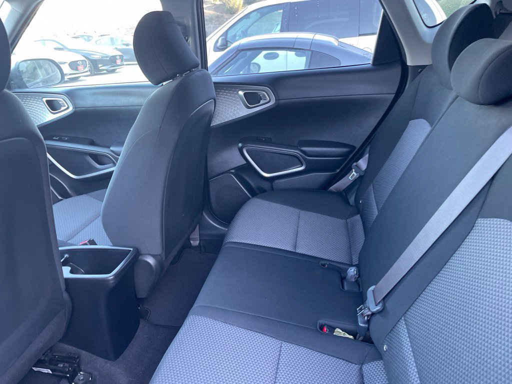 Used 2021 Kia Soul LX FWD image 10