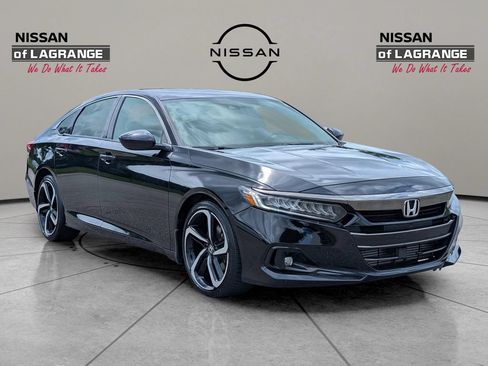 Used 2022 Honda Accord Sport image 3