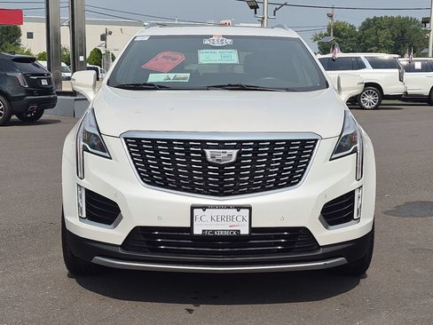 Certified 2023 Cadillac XT5 Premium Luxury AWD/4WD image 3