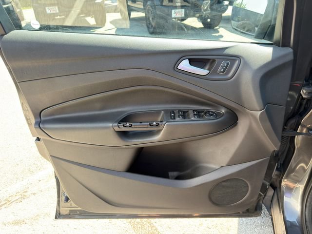 Used 2018 Ford Escape SE w/ Ford Safe & Smart Package AWD/4WD image 16