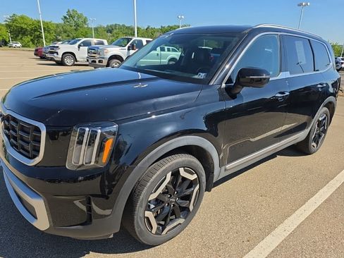 Used 2024 Kia Telluride S AWD/4WD image 2