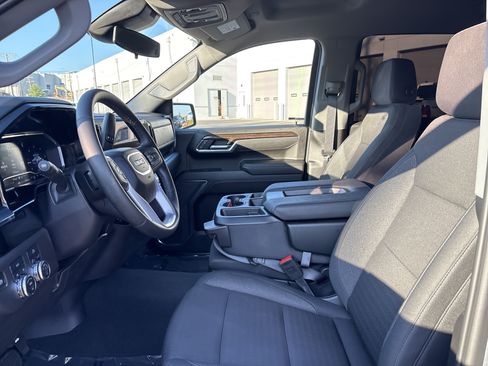 Used 2025 GMC Sierra 1500 Elevation AWD/4WD image 18