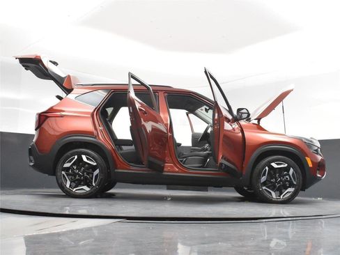 New 2026 Kia Seltos SX image 41