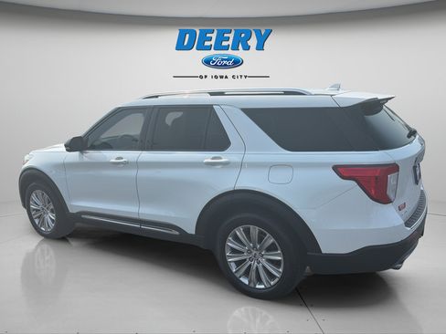 Used 2020 Ford Explorer Limited w/ Class III Trailer Tow Package AWD/4WD image 3