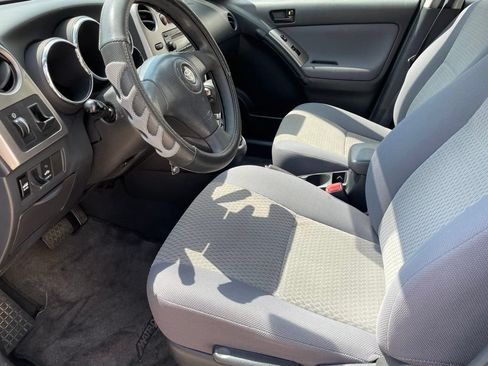 Used 2007 Toyota Matrix FWD image 9