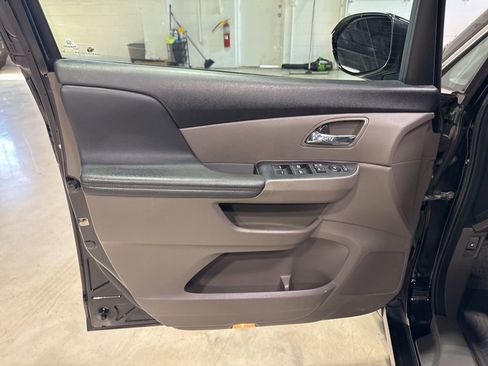 Used 2014 Honda Odyssey EX-L image 29