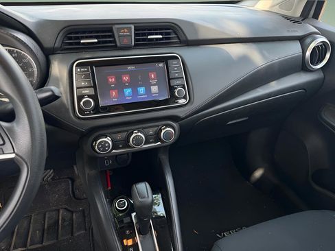Used 2020 Nissan Versa S FWD image 27