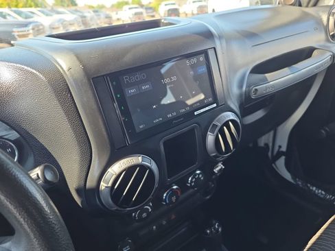Used 2012 Jeep Wrangler Sport AWD/4WD image 17