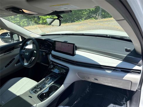 New 2027 INFINITI QX60 Luxe FWD image 28