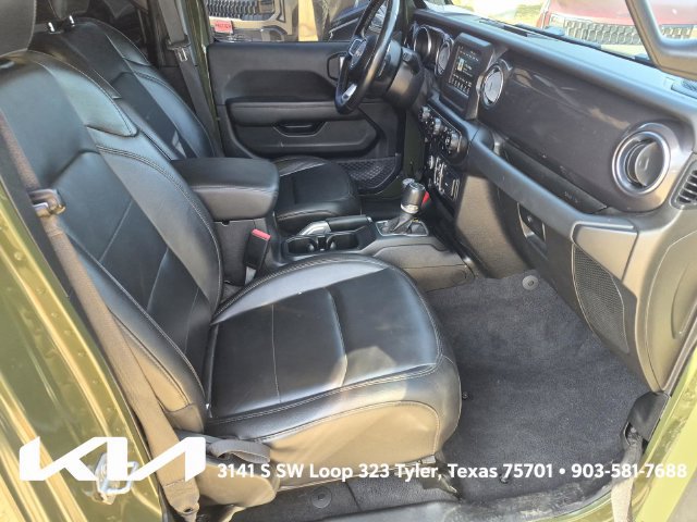 Used 2021 Jeep Wrangler Unlimited Sahara AWD/4WD image 9