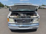 Used 2003 Ford E-250 and Econoline 250 Extended image 2