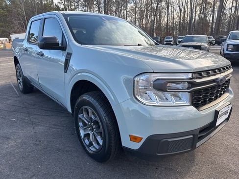 Certified 2022 Ford Maverick XLT image 7