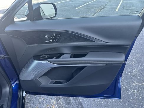 New 2026 Cadillac Lyriq V w/ LPO, Floor Liner Package image 33