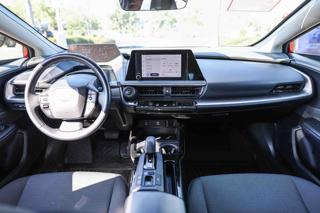 Certified 2025 Toyota Prius LE FWD image 2