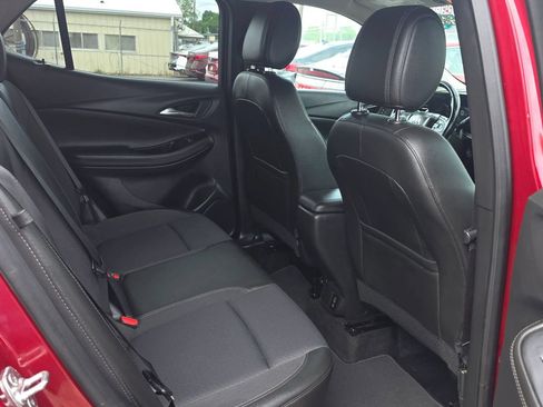 Used 2024 Buick Encore GX Preferred FWD image 18
