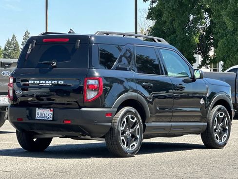 Certified 2023 Ford Bronco Sport Outer Banks AWD/4WD image 2