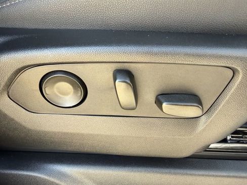 Used 2023 Chevrolet Silverado 1500 LTZ image 31