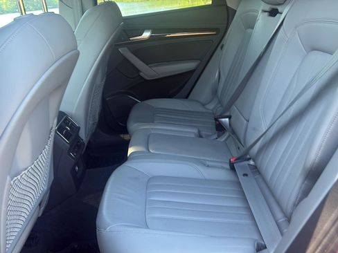 Used 2018 Audi Q5 2.0T Premium Plus AWD/4WD image 16