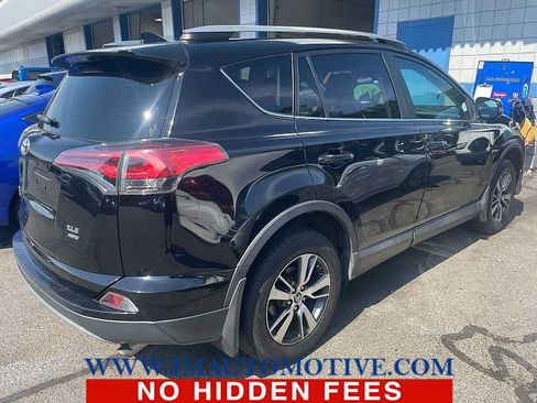 Used 2018 Toyota RAV4 XLE AWD/4WD image 3