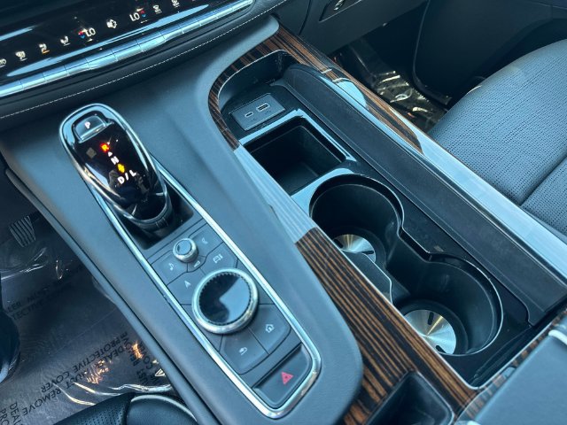 Used 2023 Cadillac Escalade Premium Luxury AWD/4WD image 28