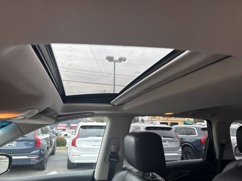 Used 2014 INFINITI QX60 AWD w/ Premium Plus Package image 18