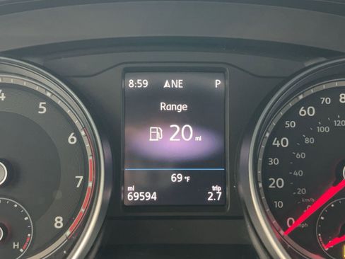 Used 2019 Volkswagen Atlas SE w/ Towing Package image 19