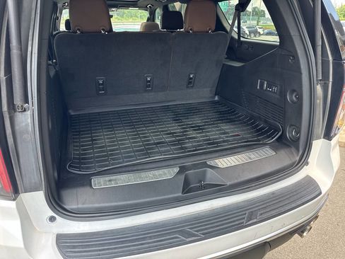 Used 2021 Chevrolet Suburban High Country image 61