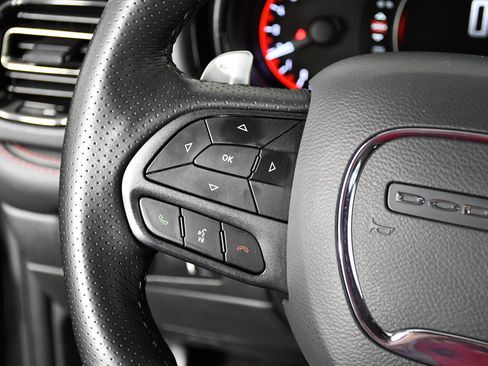 Used 2025 Dodge Durango GT AWD/4WD image 14