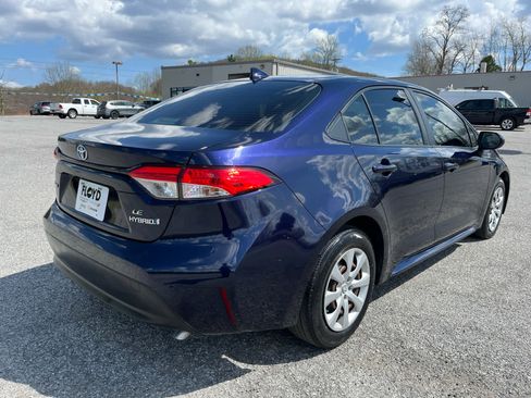 Used 2023 Toyota Corolla LE FWD image 3