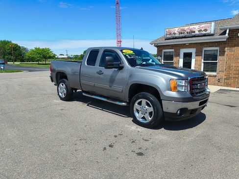 Used 2013 GMC Sierra 2500 SLE w/ SLE Preferred Package RWD image 3